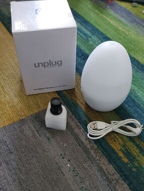 White Aromatherapy Diffuser and USB Humidifier